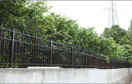 公園<a href=http://m.yflyw.com target=_blank class=infotextkey>圍欄網(wǎng)</a>