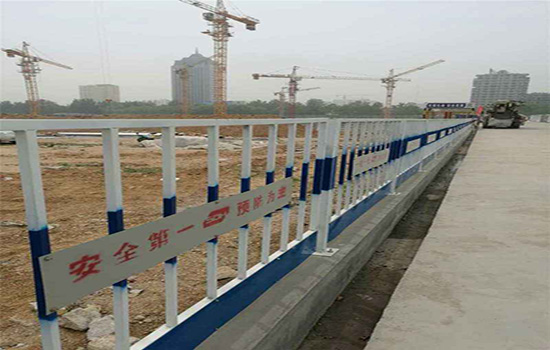 基坑防護<a href=http://m.yflyw.com target=_blank class=infotextkey>護欄</a>
