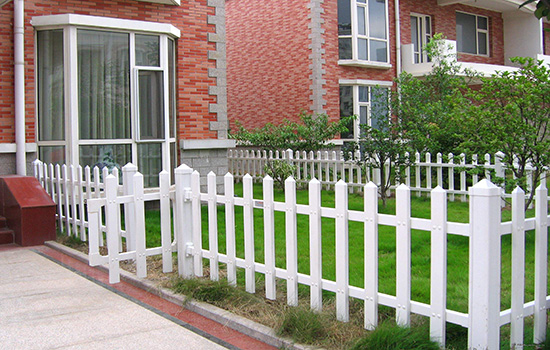 花園<a href=http://m.yflyw.com target=_blank class=infotextkey>圍欄</a>