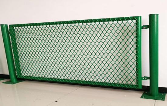 道路防護(hù)<a href=http://m.yflyw.com target=_blank class=infotextkey><a href=http://m.yflyw.com target=_blank class=infotextkey>圍欄</a>網(wǎng)</a>