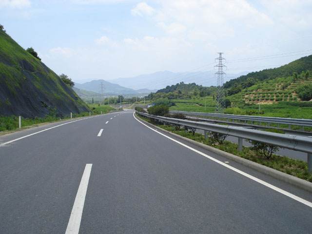 鄉(xiāng)村公路護欄板